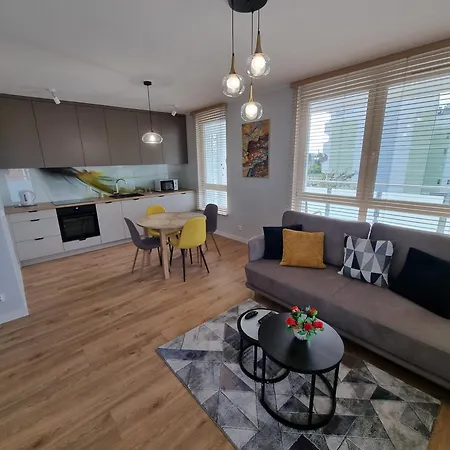 Apartament Topolowa - Winda -Parking W Hali Garazowej Elblag Exterior photo